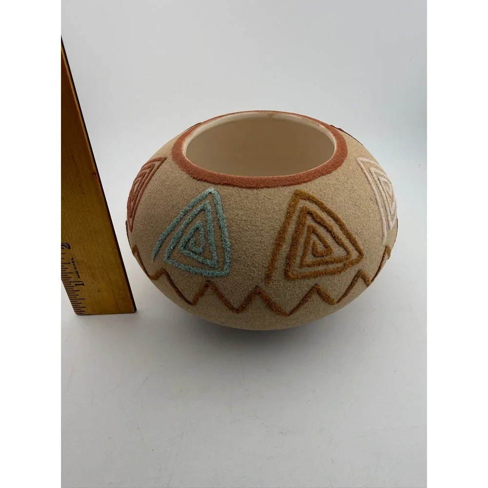 Round Ceramic Pot Decorative Bowl‎ Southwestern Tribal Geometric Design Tan